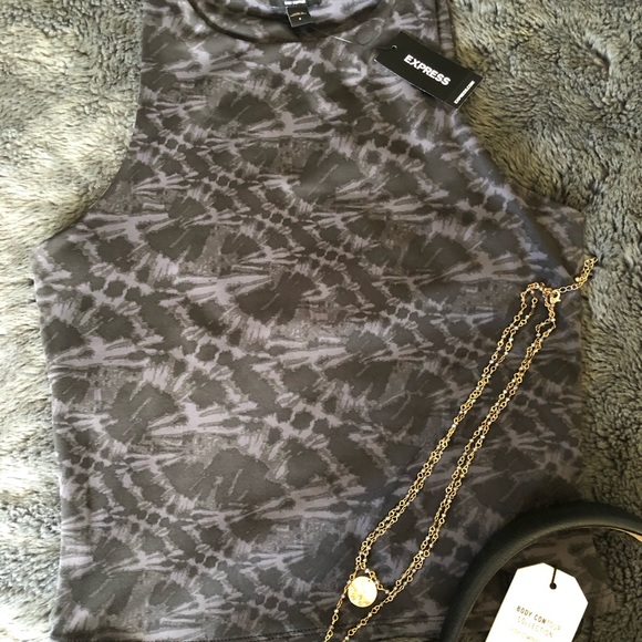 EXPRESS NWT Black Body Contour Tank sz Small - Picture 3 of 5